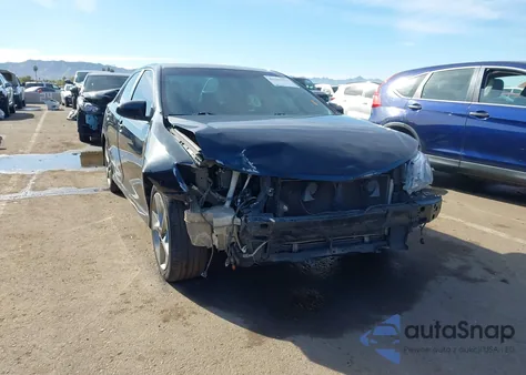 2014 Toyota Camry Se Sport z USA, uszkodzony, nr VIN 4T1BF1FK9EU472571